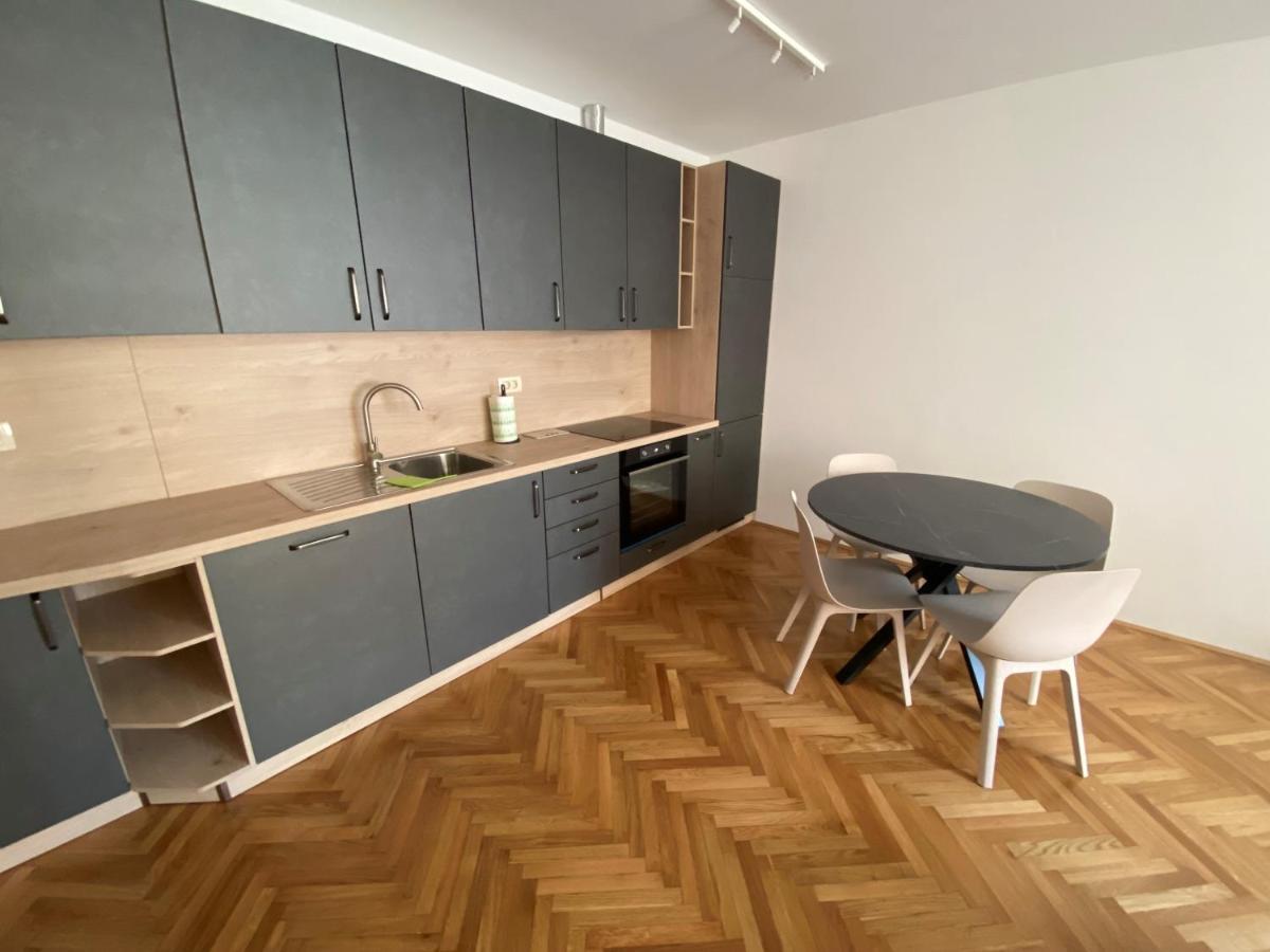 Apartments Tito & Robin كوبر المظهر الخارجي الصورة