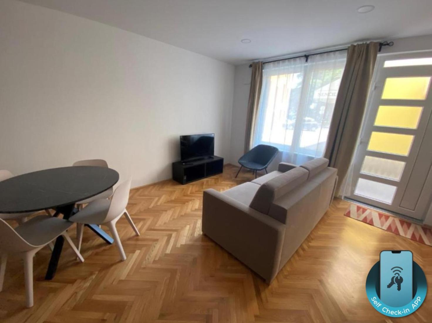 Apartments Tito & Robin كوبر المظهر الخارجي الصورة